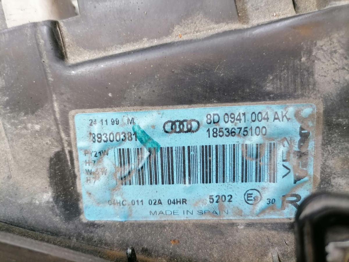 Audi A4 B5 BJ00 original Scheinwerfer rechts Halogen 8D0941004AK Facelift